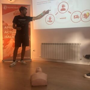 candidato a instructor de svb desa semicyuc explicando en clase como funciona el 112