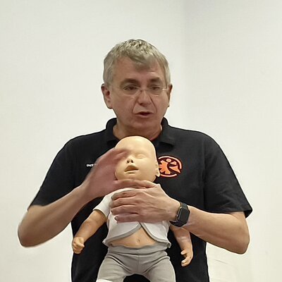Antonio Bados, instructor de SVB y DESA SEMICYUC — Salvar Vidas