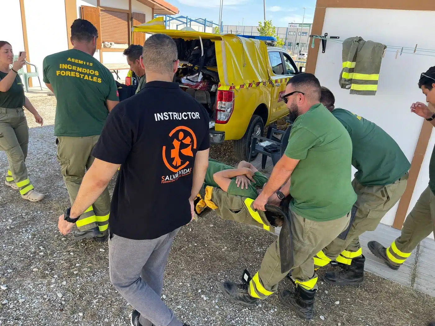 Formación real con bomberos y agrupaciones de emergencia