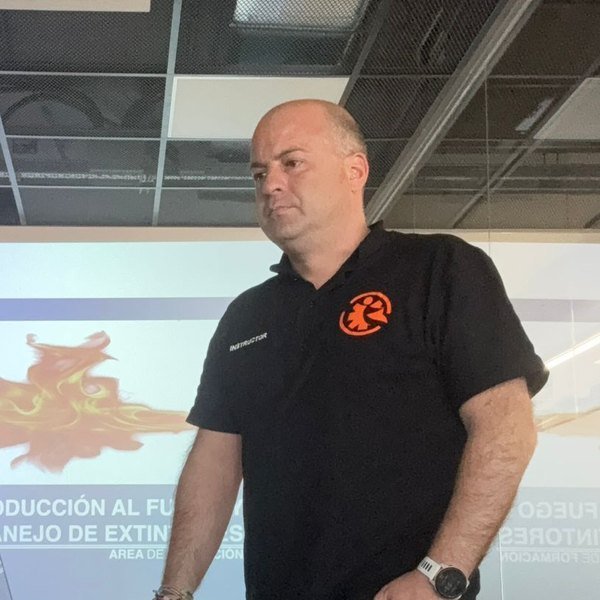 Isaac, instructor de Salvar Vidas
